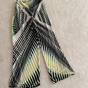 Women’s wide leg multicolored pants size L